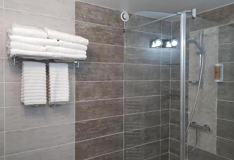 סוויטה משפחתית, L Ideal Le Mountbatten