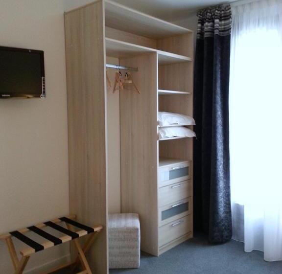 סוויטה משפחתית, L Ideal Le Mountbatten