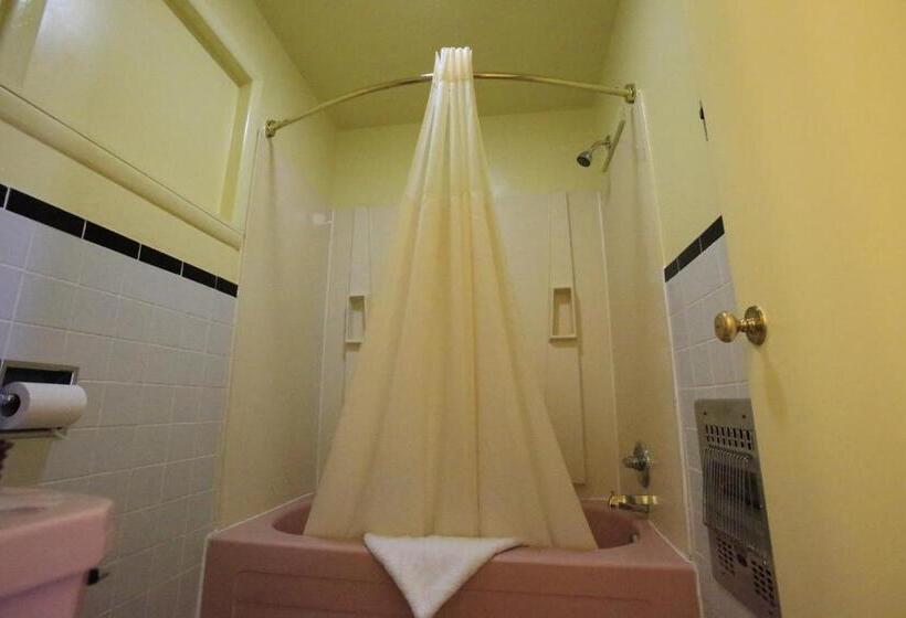 غرفة قياسية سرير كينج, Shamrock Country Inn