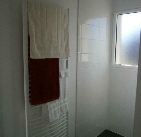 اتاق استاندارد, Chez Elisa