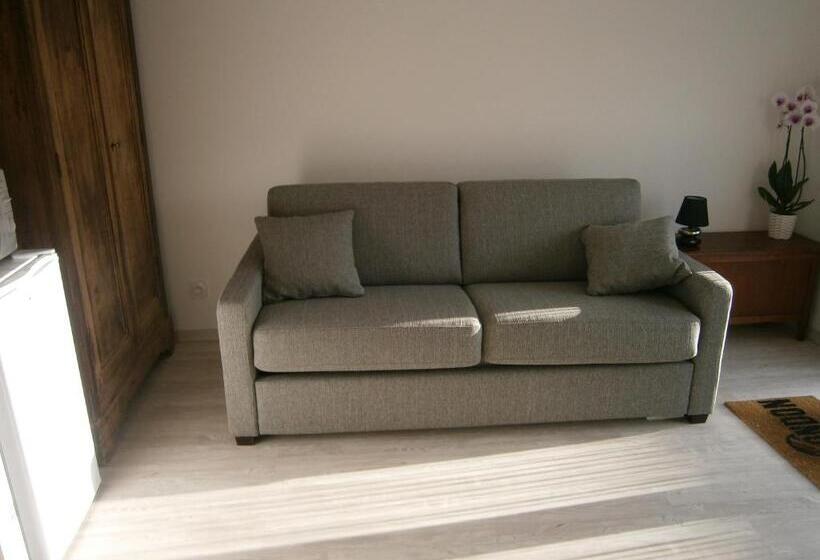 اتاق استاندارد, Chez Elisa