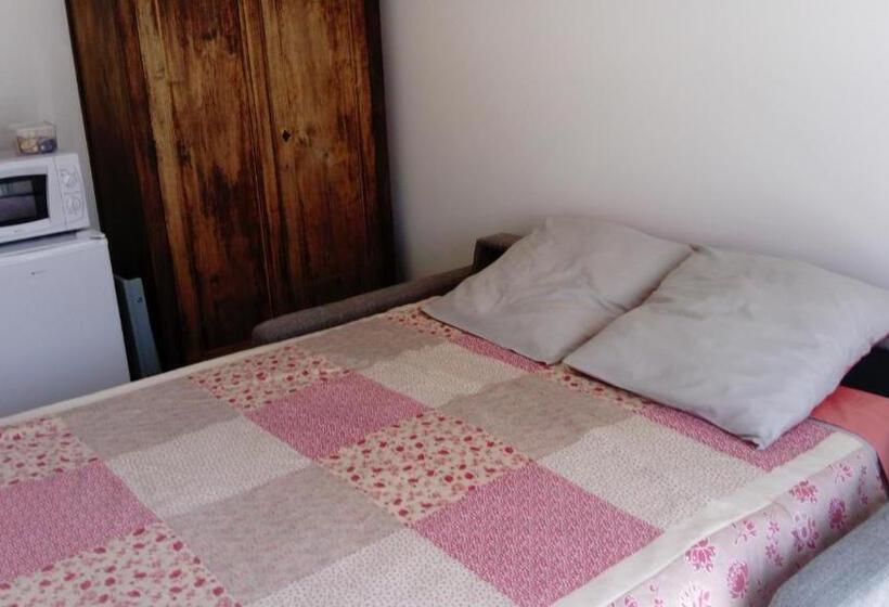 اتاق استاندارد, Chez Elisa