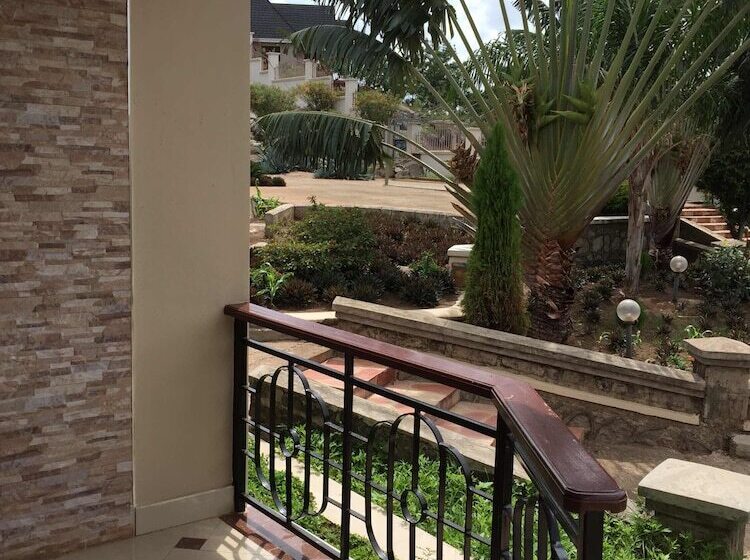 חדר דלוקס יחיד, The Lahe Hotels