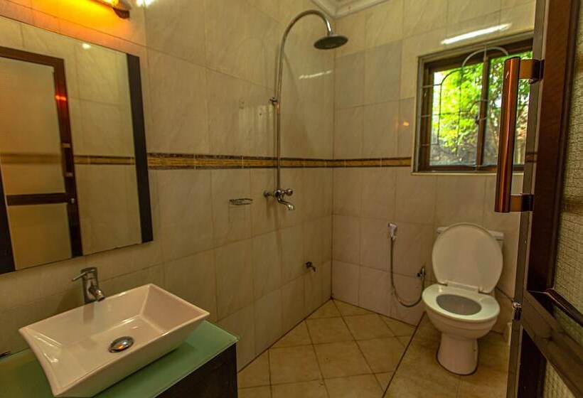 חדר דלוקס יחיד, The Lahe Hotels