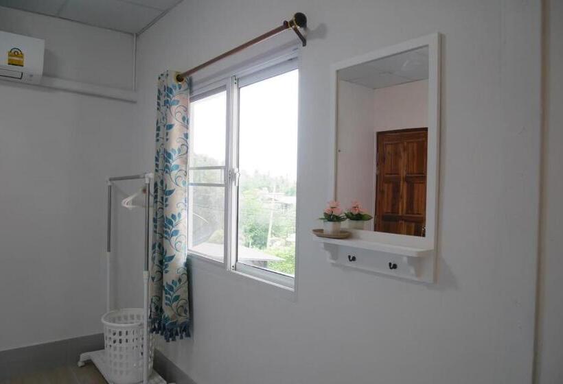 Номер Стандарт, Nawee Guesthouse Sairee