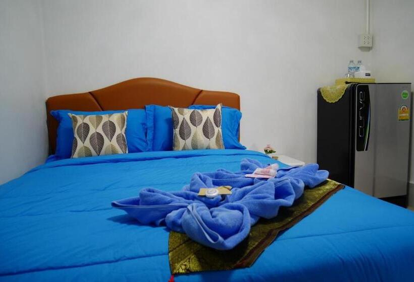 スタンダードルーム, Nawee Guesthouse Sairee