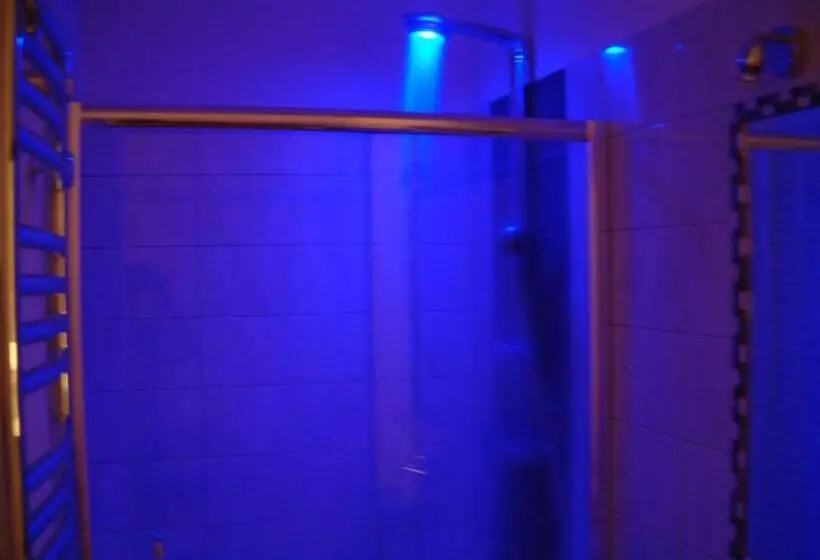 ガーデンビュースタンダードルーム, Chambres D Hotes  Le Calme