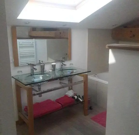 デラックスルーム, Chambres D Hotes  Le Calme