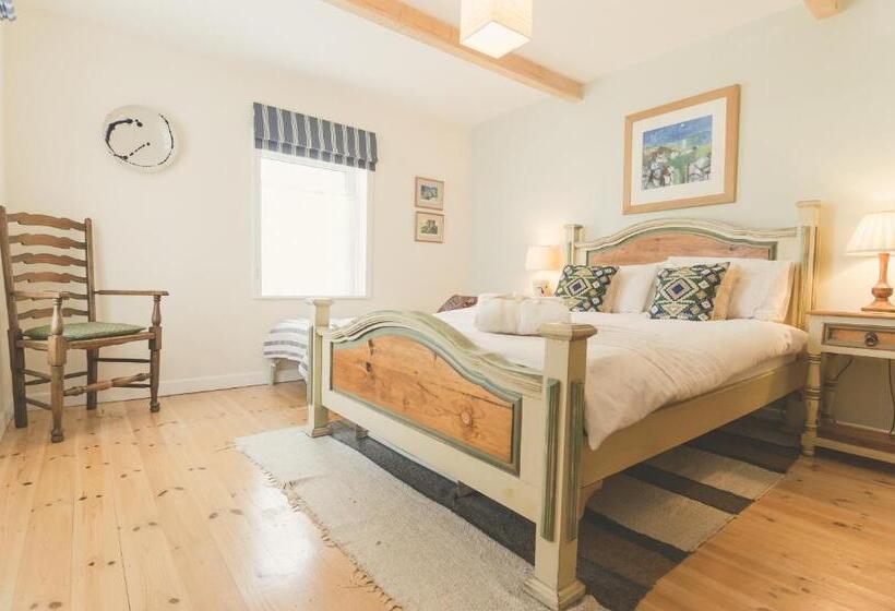 家庭套房, Vinegar Hill Pottery