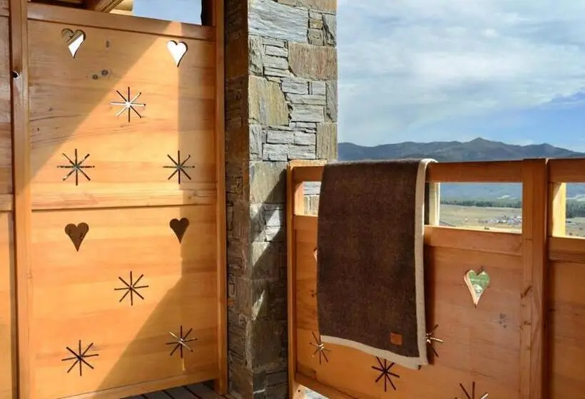 آپارتمان 2 خوابه با تراس, Chalet Ana