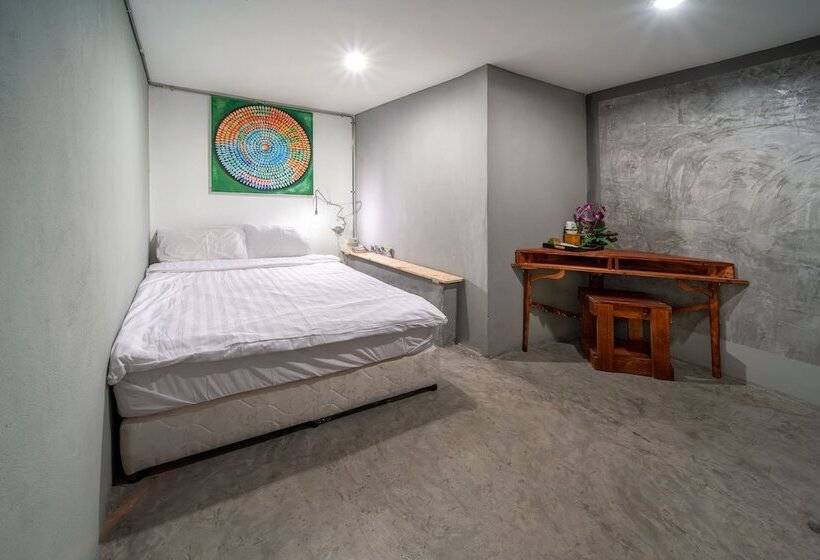 스탠다드 룸, Eclipse Hostel And Bar