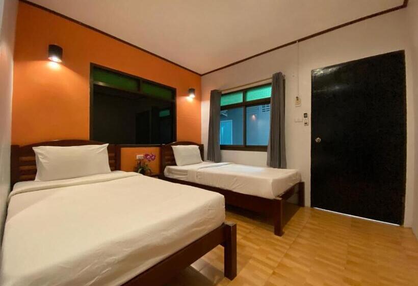 스탠다드 룸, Eclipse Hostel And Bar