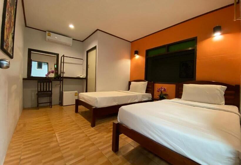 스탠다드 룸, Eclipse Hostel And Bar