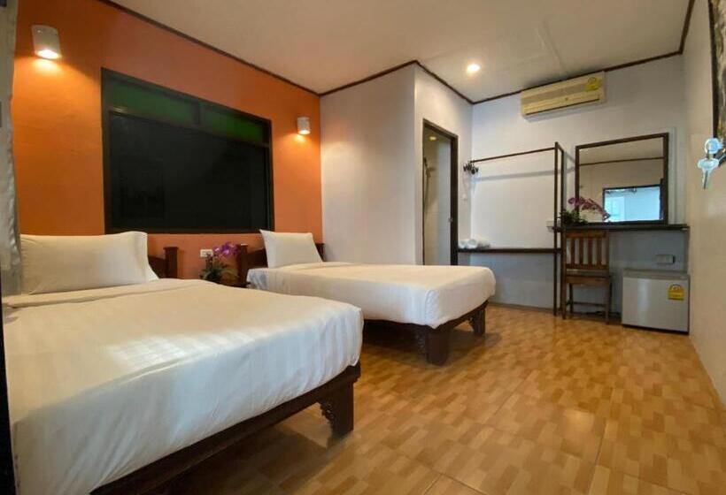 스탠다드 룸, Eclipse Hostel And Bar