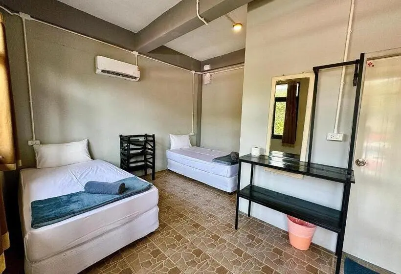 Quarto standard, Eclipse Hostel And Bar