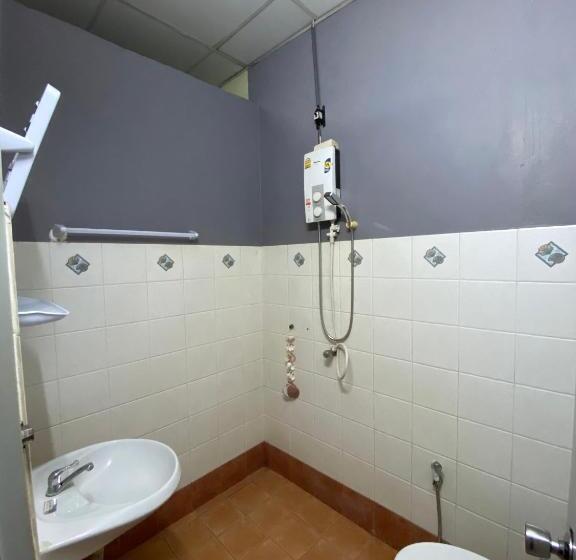 4인용 스탠다드 룸, Eclipse Hostel And Bar