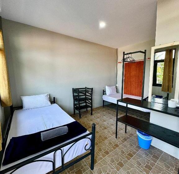 스탠다드 룸, Eclipse Hostel And Bar