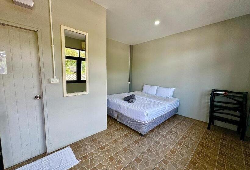 스탠다드 룸, Eclipse Hostel And Bar