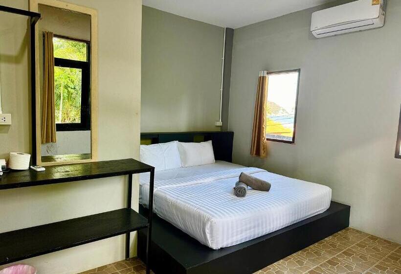 스탠다드 룸, Eclipse Hostel And Bar