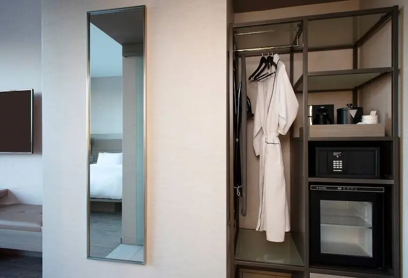 اتاق استاندارد با 2 تخت دوبل, Ac Hotel By Marriott Beverly Hills