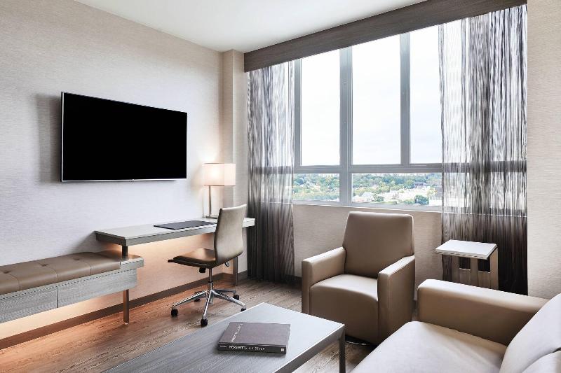 Suite King Size Seng, Ac Hotel By Marriott Beverly Hills