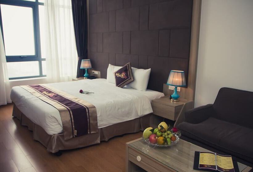 اتاق لوکس, Royal Huy  Tam Dao
