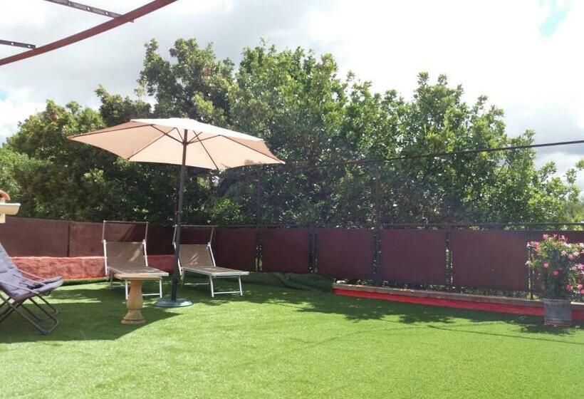 テラス付きスタンダードルーム, La Medievale Du Luberon