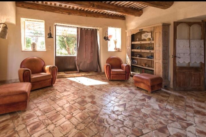 テラス付きスタンダードルーム, La Medievale Du Luberon