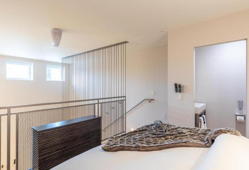 스위트 킹사이즈 침대, R Inn Napa