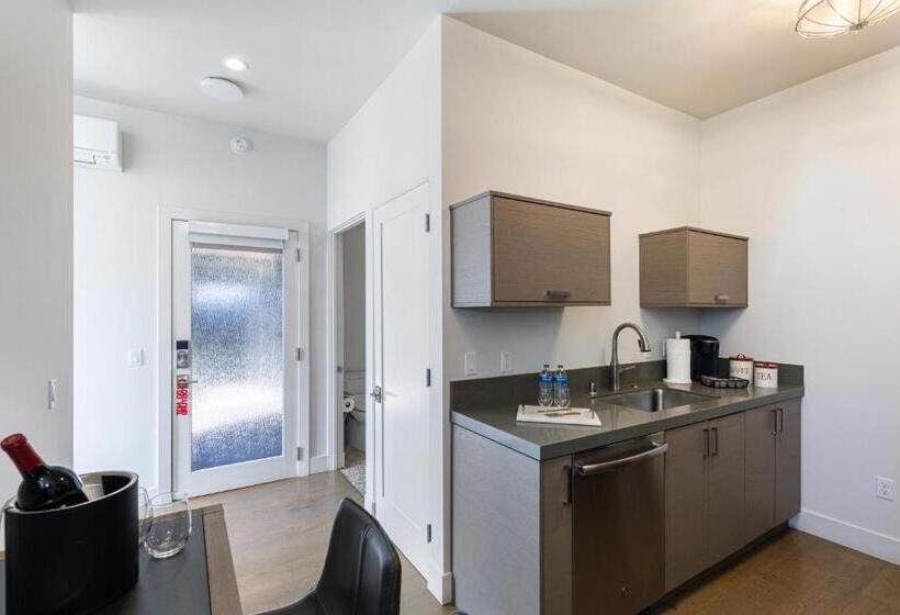 Номер Deluxe Кровать Куин, R Inn Napa