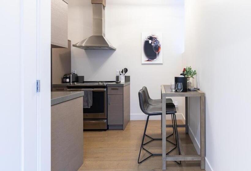 Номер Deluxe Кровать Куин, R Inn Napa