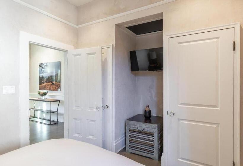 Бунгало Стандарт 2 Спальни, R Inn Napa