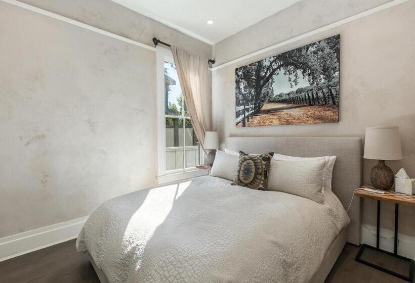 Бунгало Стандарт 2 Спальни, R Inn Napa