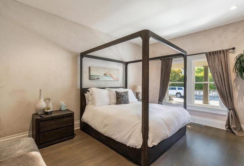 Бунгало Стандарт 2 Спальни, R Inn Napa