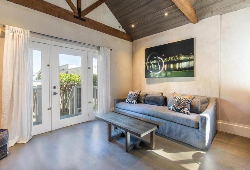 Бунгало Стандарт 2 Спальни, R Inn Napa