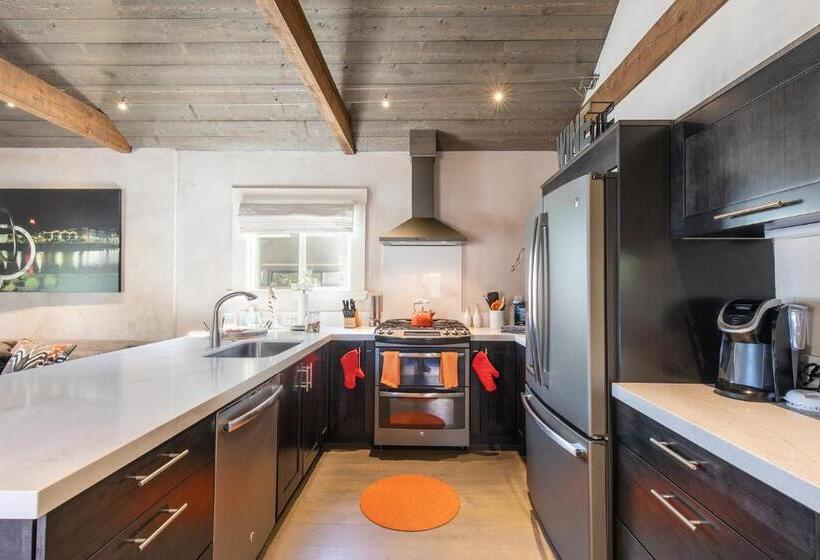 Бунгало Стандарт 2 Спальни, R Inn Napa