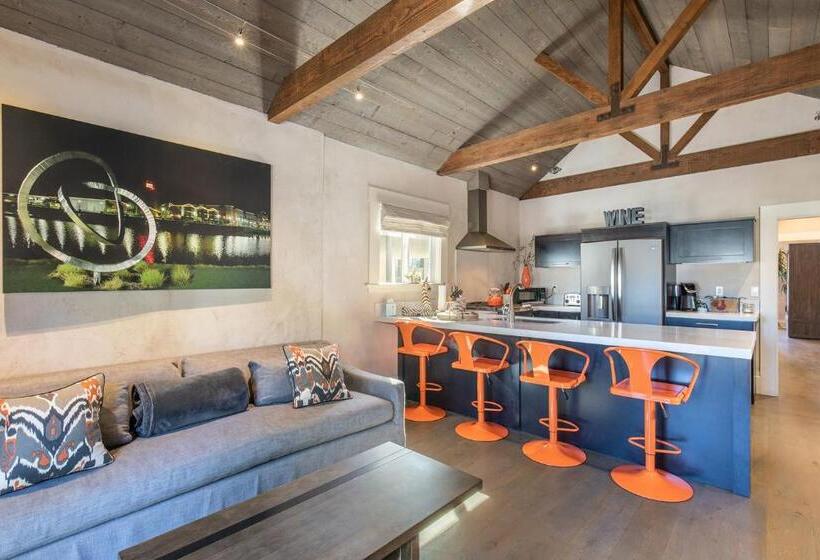 Бунгало Стандарт 2 Спальни, R Inn Napa