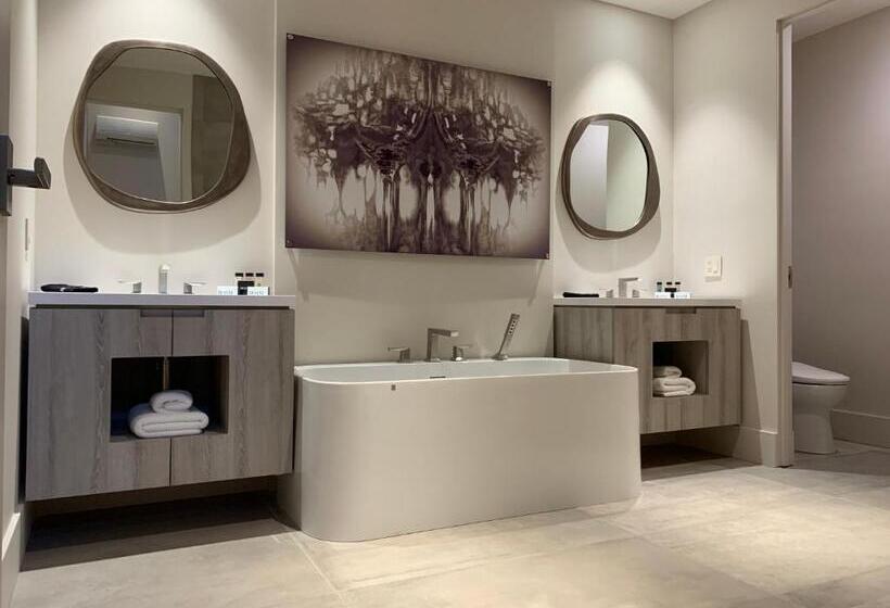 Люкс Кровать Кинг, R Inn Napa