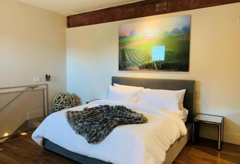 Люкс Кровать Кинг, R Inn Napa