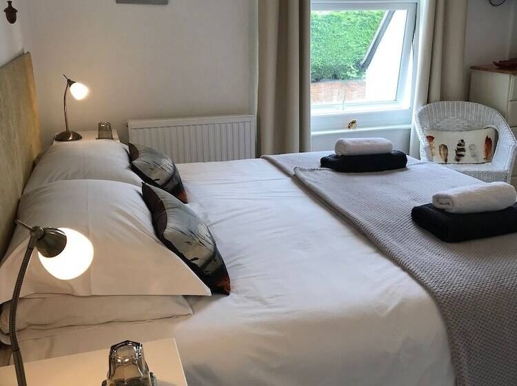 Номер Стандарт, The White House