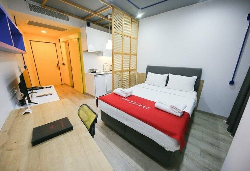 استودیوی استاندارد, Coordinat Suits