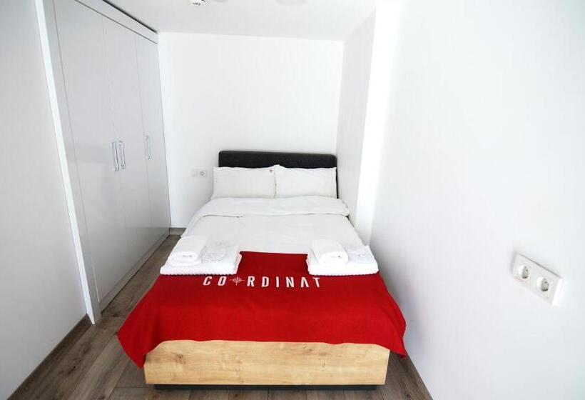 آپارتمان 1 خوابه, Coordinat Suits