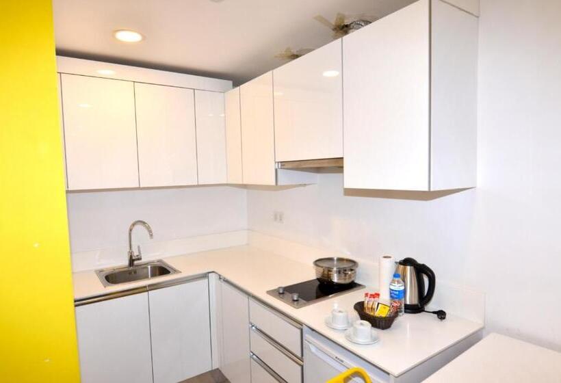 اتاق استاندارد با بالکن, Coordinat Suits