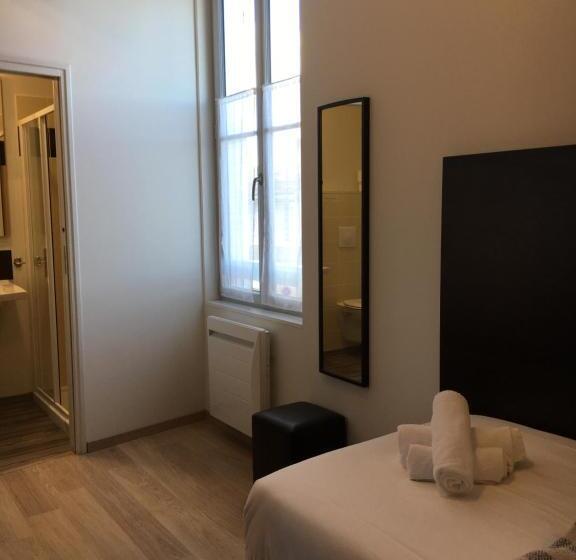 Одноместный Номер Вид на Сад, Les Bains Boyardville   Hôtel Et Restaurant