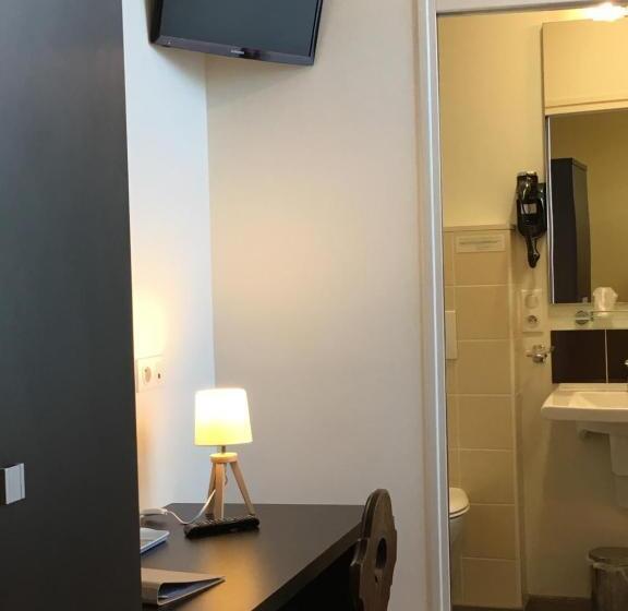 Одноместный Номер Вид на Сад, Les Bains Boyardville   Hôtel Et Restaurant