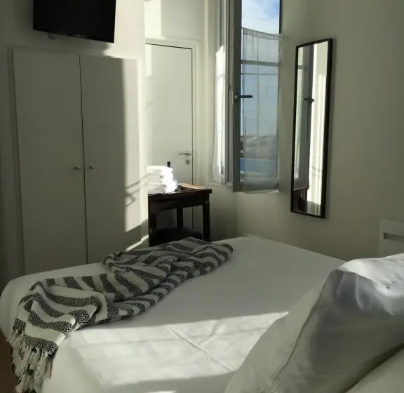 サイドオーシャンビュースタンダードルーム, Les Bains Boyardville   Hôtel Et Restaurant
