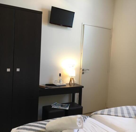 Номер Стандарт, Les Bains Boyardville   Hôtel Et Restaurant