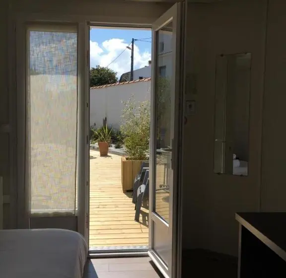 スタンダードインサイドビュールーム, Les Bains Boyardville   Hôtel Et Restaurant
