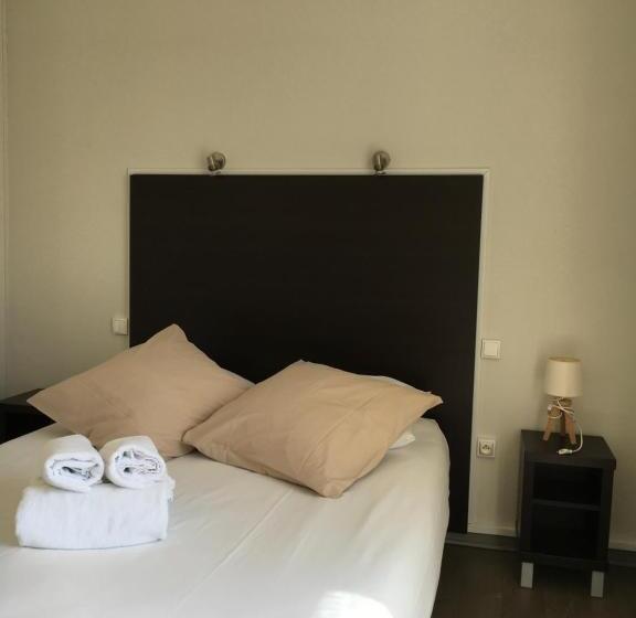 Номер Стандарт Внутренний, Les Bains Boyardville   Hôtel Et Restaurant