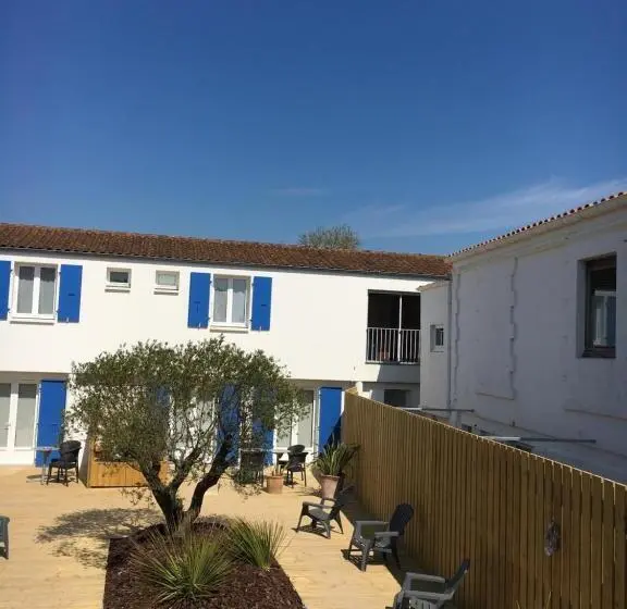 スタンダード４人部屋, Les Bains Boyardville   Hôtel Et Restaurant
